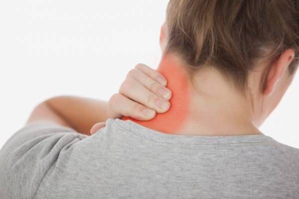 مهم ترین دلایل گرفتگی عضلات گردن