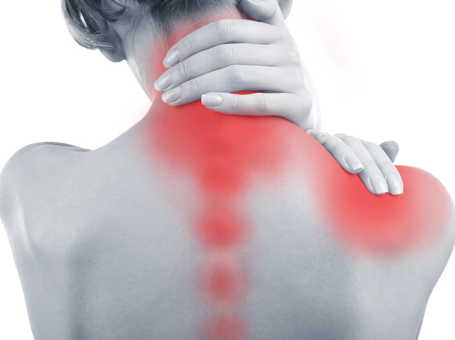 چه زمانی برای سوزش بین کتف ها باید به پزشک مراجعه کرد؟